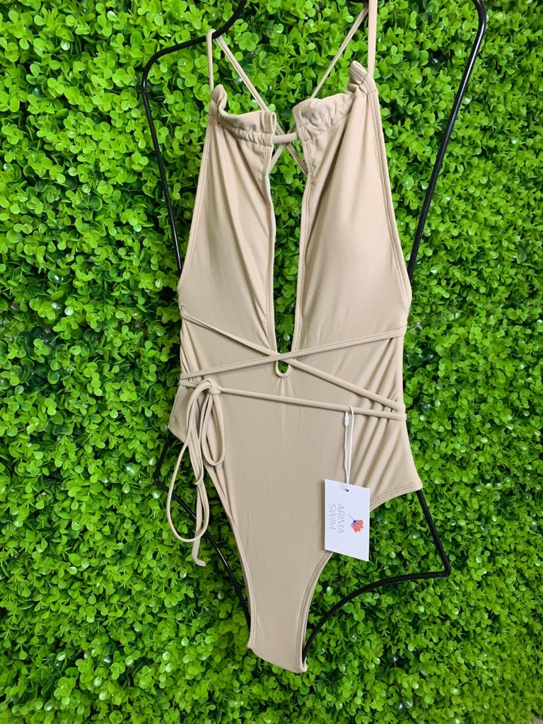 Albina Suit