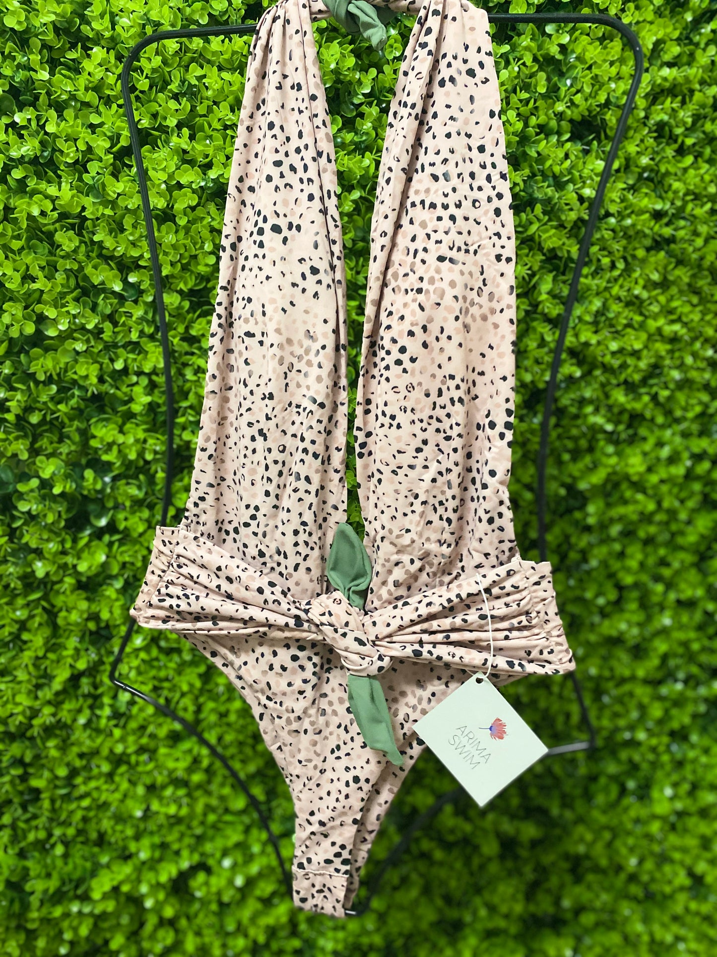 Adah Suit